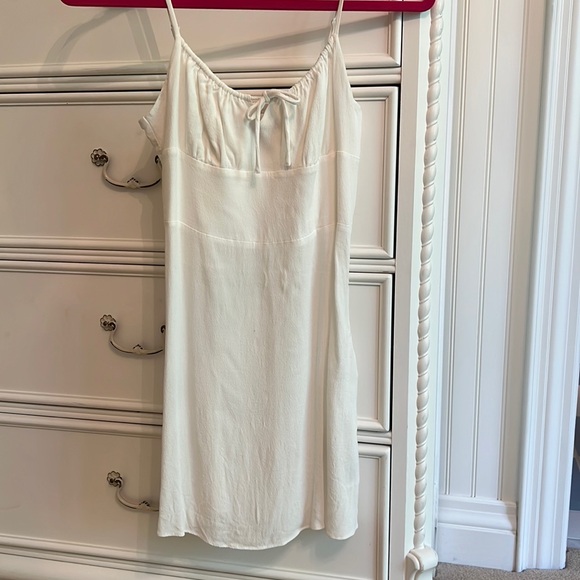 Wilfred Bellow Mini Dress - Picture 1 of 2